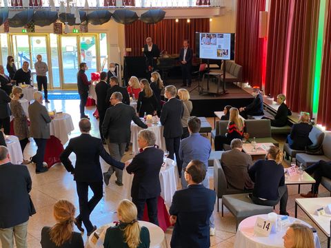 Auftakt von „Kurs Nordwest“ mit den Wirtschaftsvertretern aus der Kampagne am 2. Dezember 2021 im Foyer des Ernst-Reuter-Saals im Reinickendorfer Rathaus (Bild: unit Zürn)