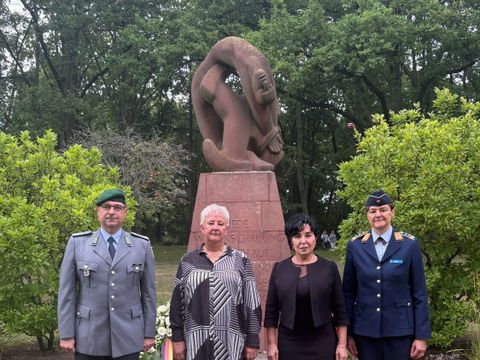 Reinickendorf gedenkt der Frauen und Männer des Widerstands gegen den Nationalsozialismus