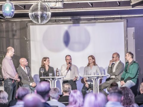 Diskussionsteilnehmende 1. RegioTalk des RIK Berlin Südwest (Bild: www.der-gottwald.de)