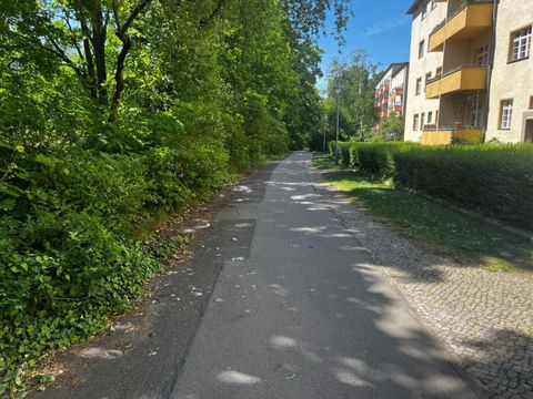 Beispiel für den aktuellen Zustand der Fahrbahn Am Eichgarten (Bild: Bezirksamt Steglitz-Zehlendorf)