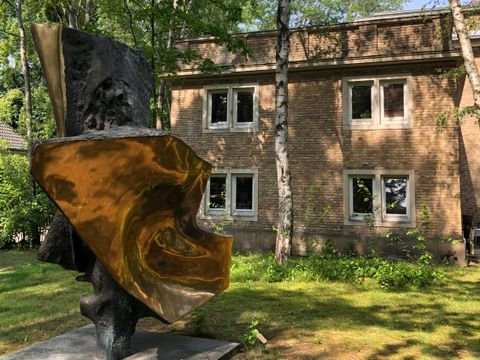Skulpturgarten vor der Bernhard-Heiliger-Stiftung