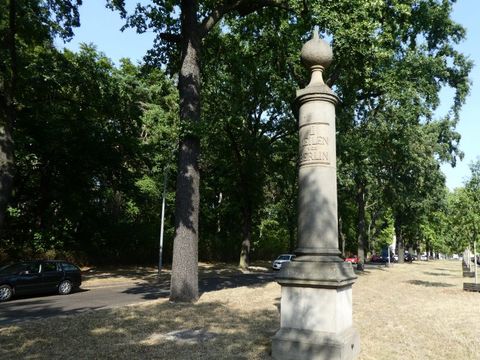 hier Potsdamer Chaussee vis-a-vis Gemeindewäldchen (Bild: Denkmalschutzbehörde Steglitz-Zehlendorf)