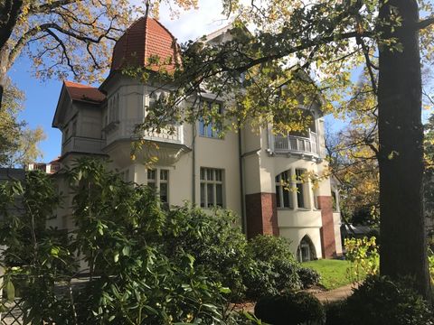 Knesebeckstraße 1 in Zehlendorf, 1903-04 von Robert Kleinau (Bild: Lenz Werk Berlin)