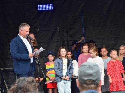 16. August 2024: Bürgermeister Torsten Petersen eröffnet das Lüchower Stadtfest 2024