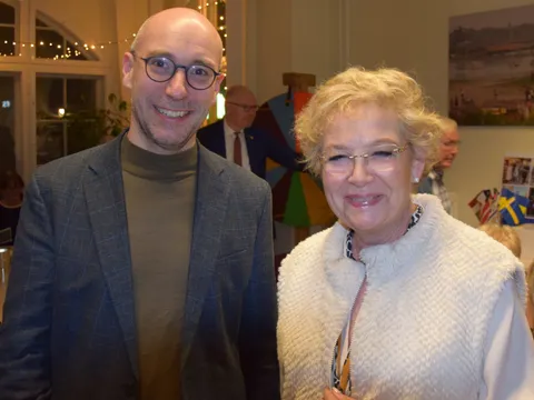 Haben gut lachen I: Ruppert Stüwe MdB und Bezirksverordnete Christine Mögling