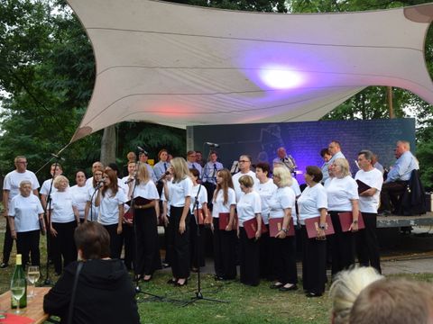 Lüchower Stadtfest August 2026: Auftritt eines Chores aus Lüchows polnischer Partnerkommune