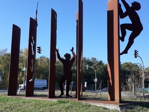 Mauerspaziergang in Lichtenrade – Von der Groß-Ziethener Straße bis zur Dresdner Bahn; Skulptur von Kerstin Becker, 2009 (Bild: Heike Stange)