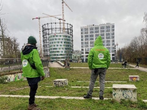 Zwei Parkläufer_innen (Bild: Think SI3)