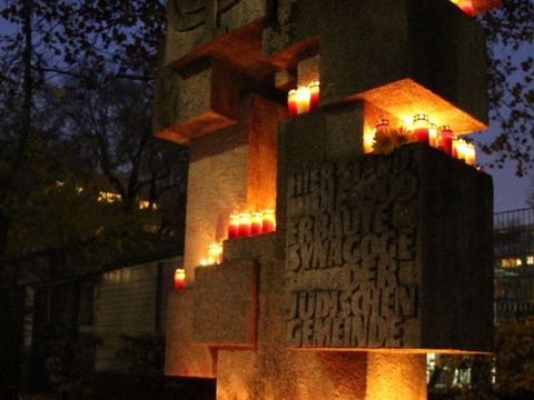 Mahnmal der ehemaligen jüdischen Synagoge in der Münchener Straße