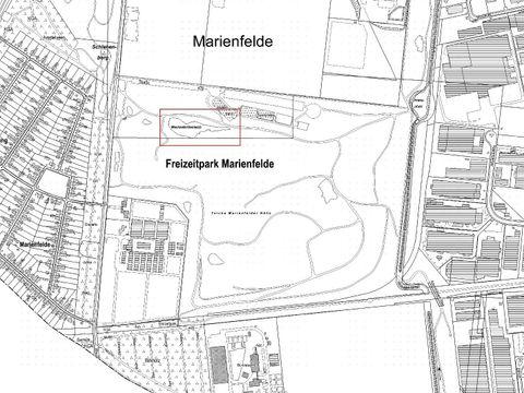 Lage des Wechselkrötenteichs im Freizeitpark in Berlin Marienfelde (rote Umrandung) (Bild: Geoportal Berlin/DTK5_2021)