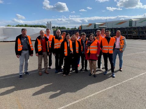 Besuch bei der DFH Gruppe in Simmern, dem größten Fertighausunternehmen Deutschlands. (Bild: Landkreis Bad Kreuznach)
