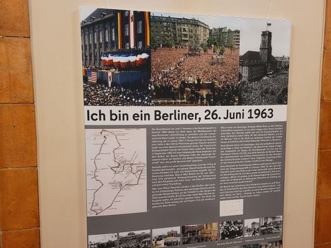 Tafel aus der Ausstellung "Ich bin ein Berliner"