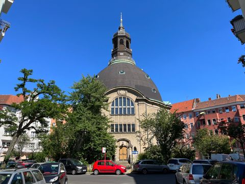 Königin-Luise-Gedächtniskirche am Gustav-Müller-Platz