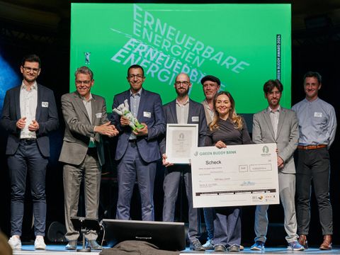 Preisübergabe in der Kategorie "Erneuerbare Energien" an die NEX Aero GmbH (Bild: Julia Merkel)