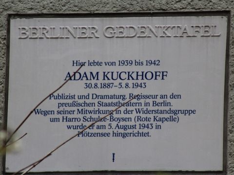 Gedenktafel für Adam Kuckhoff (Bild: Pressestelle T-S)