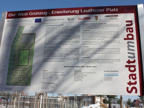 Schautafel vom Vorhaben "Ost-West Grünzug" (Bild: Pressestelle Tempelhof-Schöneberg)