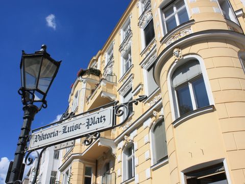 Altbauten am Viktoria-Luise-Platz