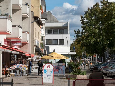 Überblick über die Bahnhofstraße in Lichtenrade