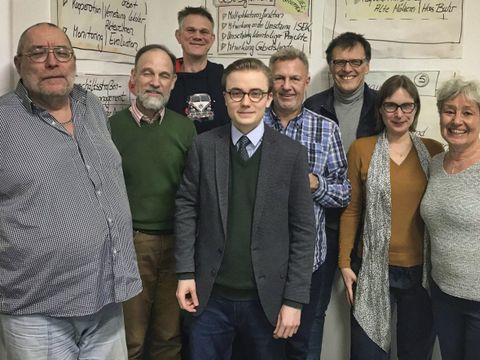 Gruppenfoto der aktuellen Mitglieder_innen des FlanierRevier Lichtenrade e.V.