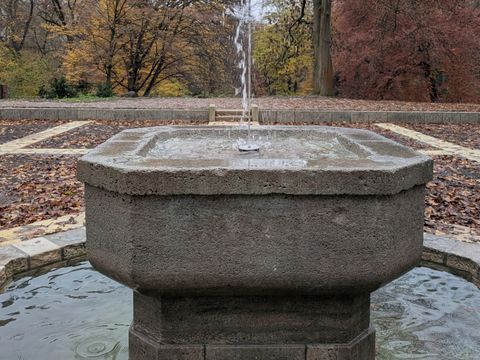 Brunnen