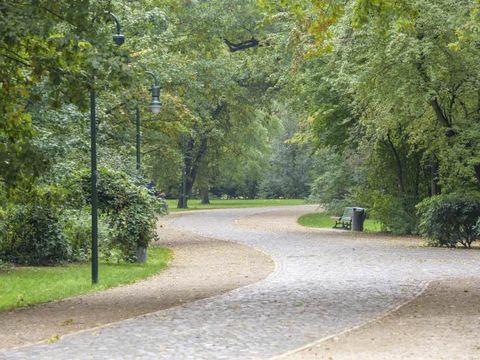 Gehwege im Treptower Park
