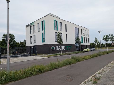 Firmengebäude Nanotest