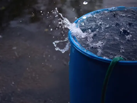 Fass voller Wasser