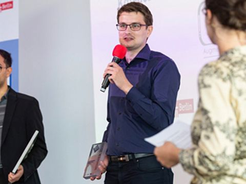 Das 2-Mann Team von Augmented Robotics live beim DTA 2020