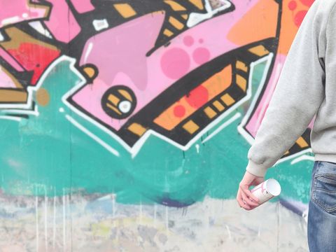 Graffiti mit Sprayer