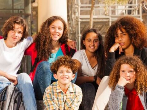 Gruppe von Kids und Teens