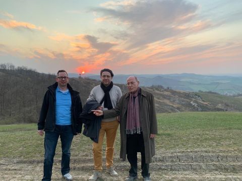 Bezirksbürgermeister Igel, BVV-Vorsteher Groos und Bundestagsabgeordneter Dr. Gregor Gysi in Albinea