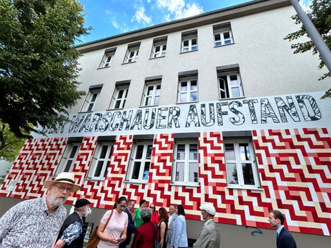 Wandbild zum Gedenken an den Warschauer Aufstand