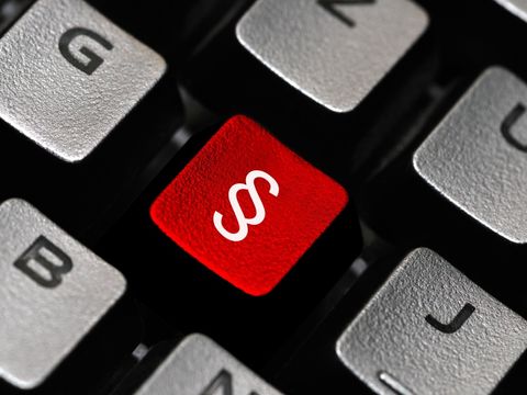 Paragraphenzeichen auf Tastatur