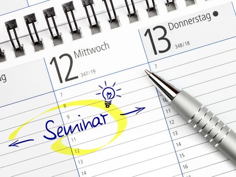 Terminkalender mit Eintrag für ein Seminar