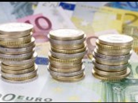 Eurostücke und Scheine