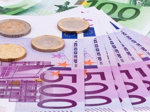 Europäische Geldscheine und Münzen