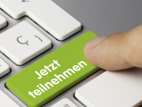 Jetzt teilnehmen Tastatur. Finger