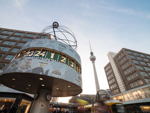 Alexanderplatz mit Weltzeituhr