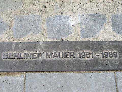 Hinweistafel Verlauf Berliner Mauer
