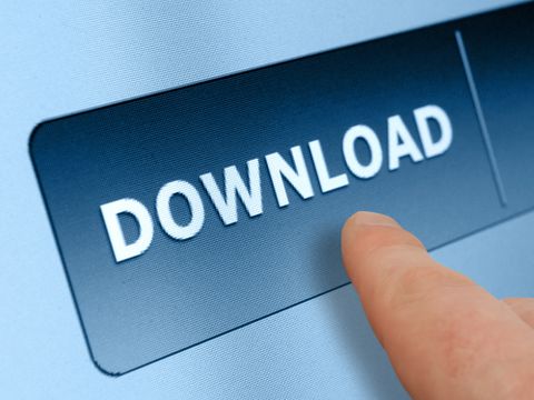 Ein Finger, der auf "Download" zeigt. Rechts daneben steht noch "Upload" zur Verfügung.