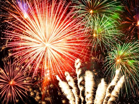 Feuerwerk am Himmel