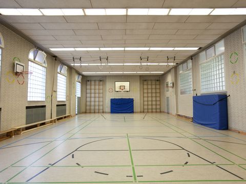 Innenansicht einer Sporthalle