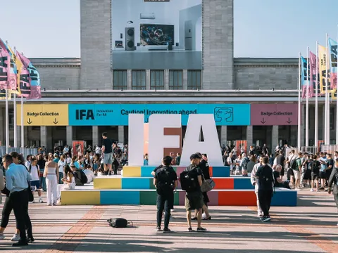 Schrifzug IFA Messegelände