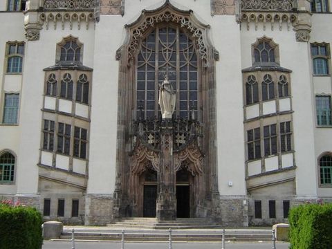 Haupteingang des Amtsgerichts Wedding
