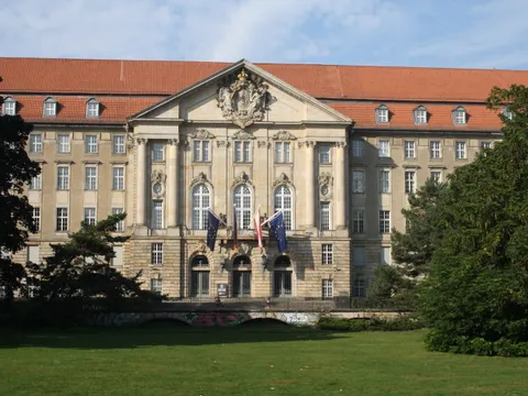 Kammergericht Ansicht vom Kleistpark offizielles Pressefoto