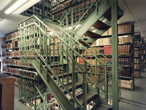 Eiserne Magazintreppe der Bibliothek (Bild: Landesarchiv Berlin)
