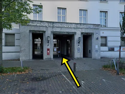 Wegweiser Fehrbelliner Platz 4 #2