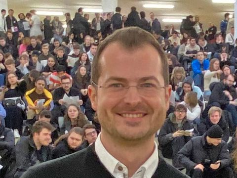Portrait: Dr. Dimitri Podkaminski