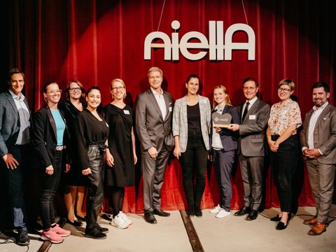 niellA