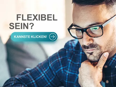 Ein Mann schaut auf seinen Computer
